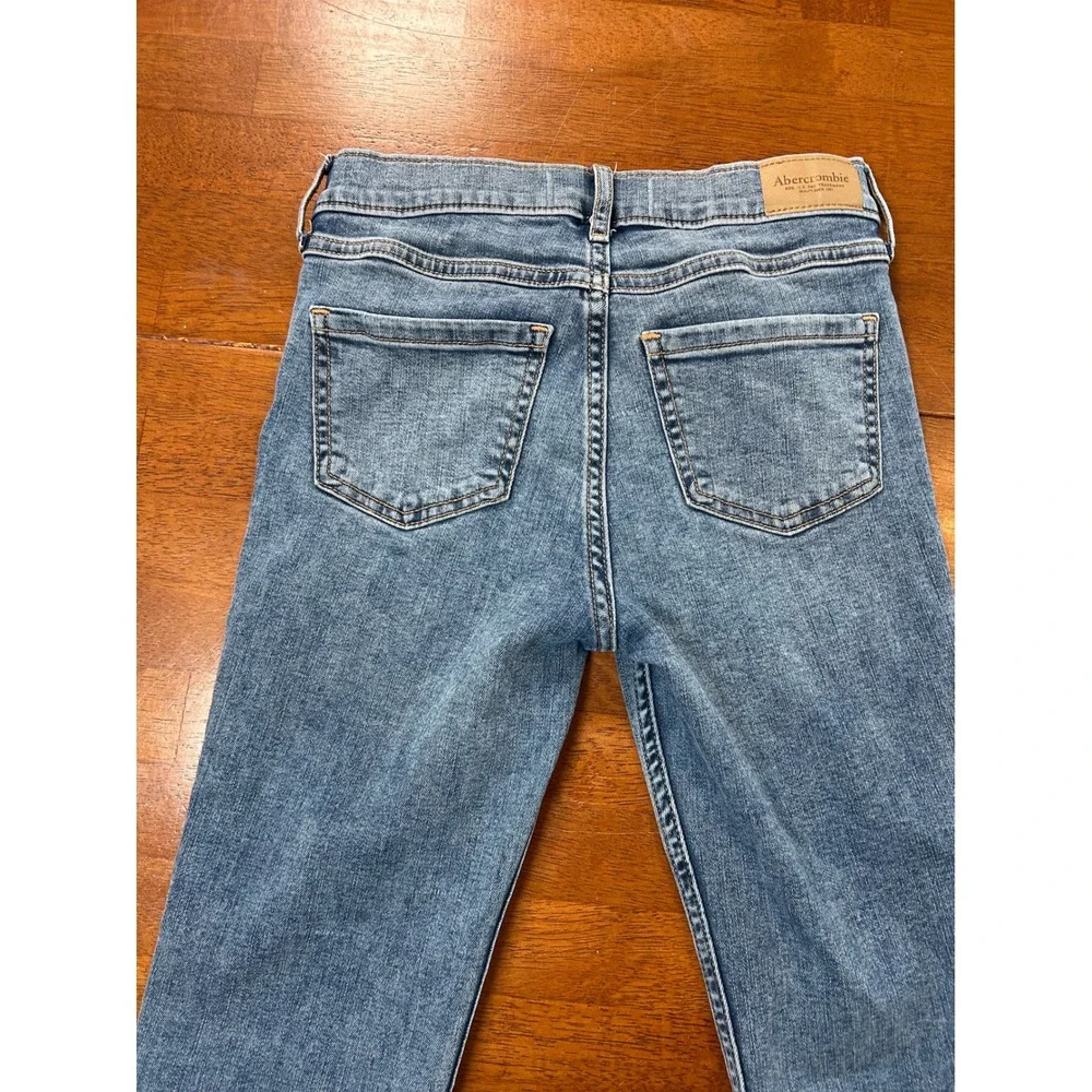 Abercrombie Kids Jeans Girls 11/12 Blue High Rise Flare Raw Hem Denim